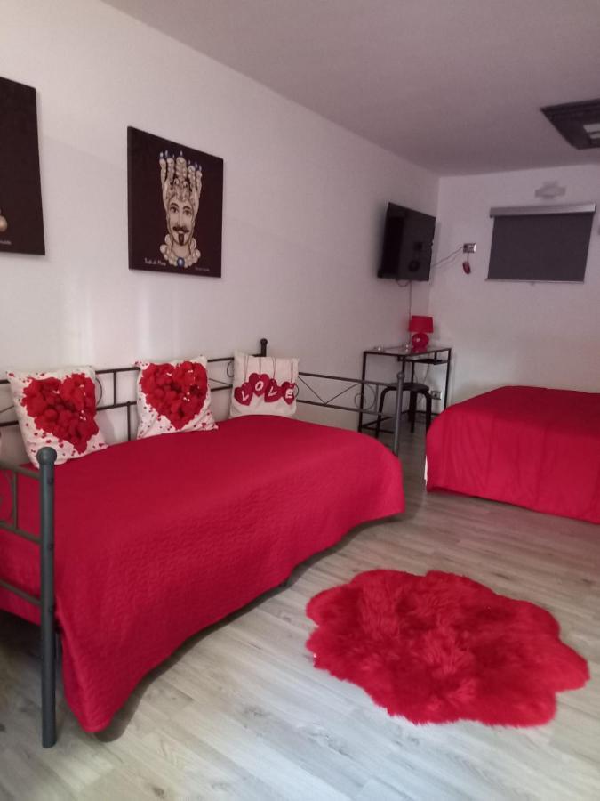 Suite Holiday House Bonaccorso 카타니아 외부 사진