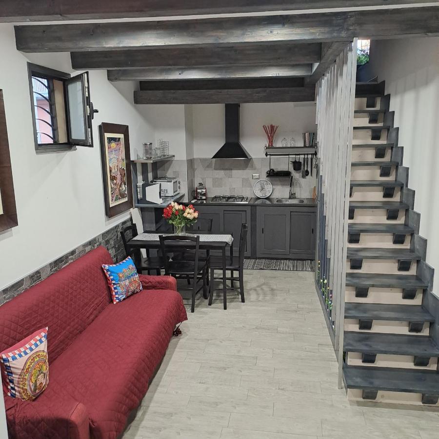 Suite Holiday House Bonaccorso 카타니아 외부 사진